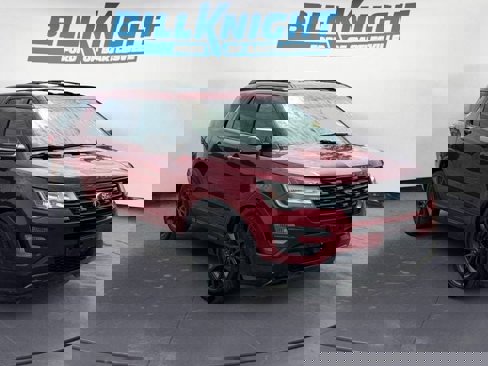 Used 2017 Ford Explorer XLT w/ Equipment Group 202A image 7