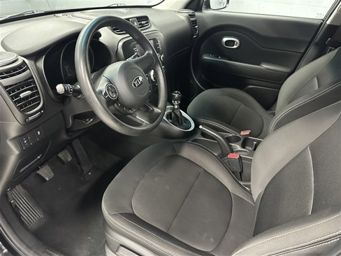Used 2019 Kia Soul image 2