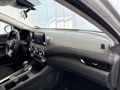 Used 2022 Nissan Sentra SV image 13