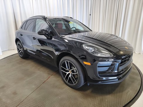 New 2025 Porsche Macan image 32