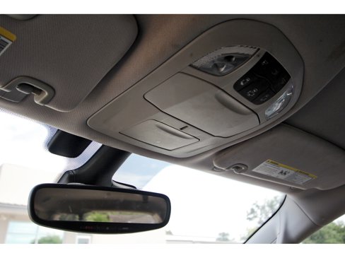 Used 2017 Chrysler Pacifica Limited image 15