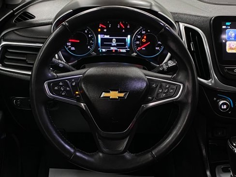 Used 2018 Chevrolet Equinox Premier image 16
