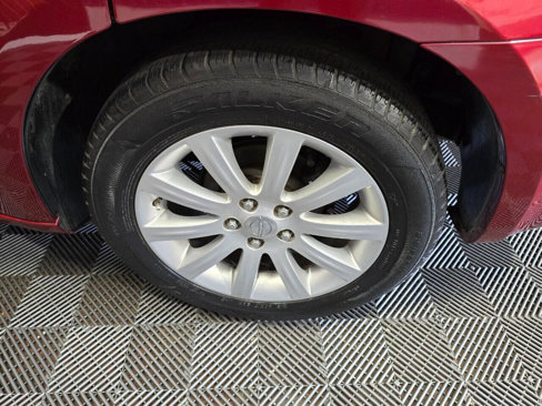 Used 2011 Chrysler 200 Touring image 32