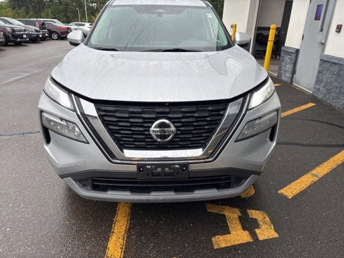 Certified 2021 Nissan Rogue SV image 2