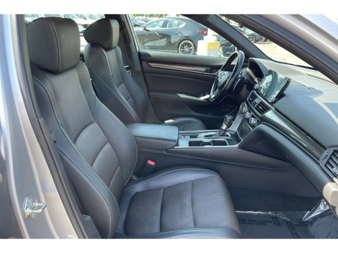 Used 2018 Honda Accord Sport image 18