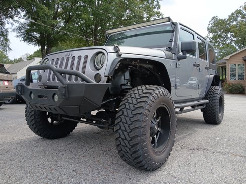 Used 2013 Jeep Wrangler Unlimited Sport image 2