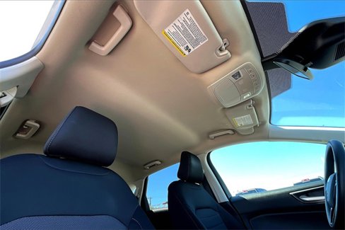 Used 2021 Ford Edge SE w/ Cargo Accessory Package image 22