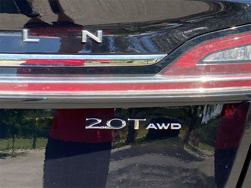 Used 2019 Lincoln Nautilus Reserve image 21
