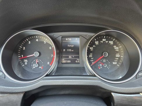 Used 2016 Volkswagen Passat 1.8T SE image 12
