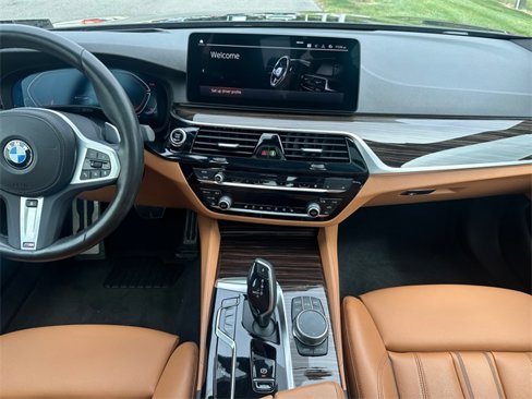 Certified 2023 BMW 540i xDrive w/ M Sport Package image 11