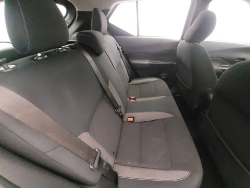 Used 2019 Nissan Kicks S image 19