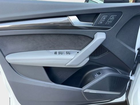 Used 2019 Audi SQ5 Prestige image 16