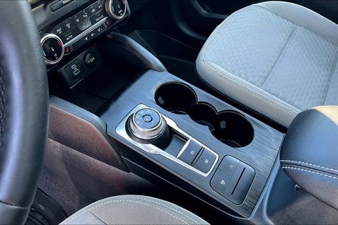 Used 2022 Ford Escape SE w/ SE Sport Appearance Package image 15