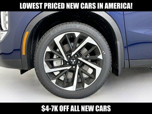 New 2024 Mitsubishi Outlander SE image 35