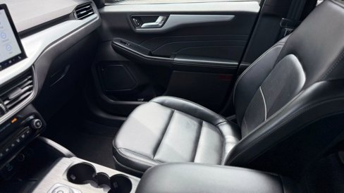 Used 2023 Ford Escape Platinum image 28