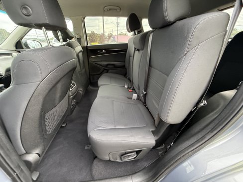 Used 2020 Kia Sorento LX image 31