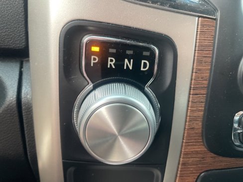 Used 2019 RAM 1500 Laramie w/ Convenience Group image 12