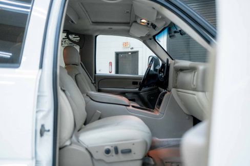 Used 2006 GMC Yukon XL 2500 SLT w/ SLT Preferred Equipment Group image 57