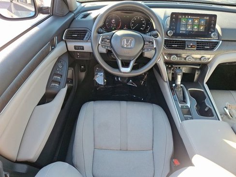 Used 2018 Honda Accord EX image 12