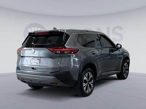 Used 2021 Nissan Rogue SV image 16