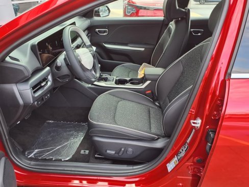 New 2025 Kia K4 GT-Line image 13