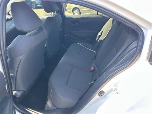 Used 2022 Toyota Corolla LE image 16