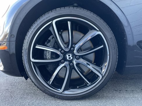 Used 2023 Bentley Continental GT Azure image 9