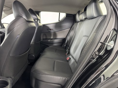 Used 2020 Toyota C-HR Limited image 17