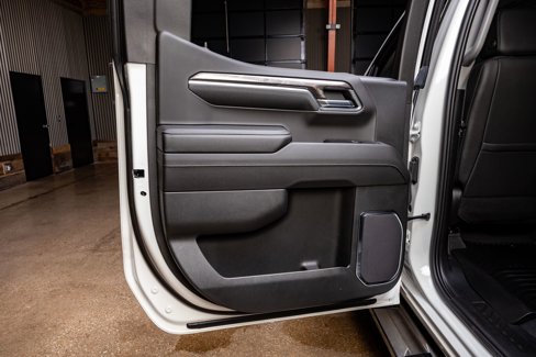 Used 2024 Chevrolet Silverado 1500 LTZ w/ LTZ Premium Package image 37