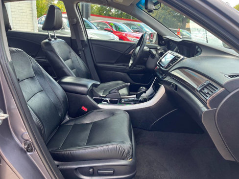 Used 2017 Honda Accord EX-L image 17
