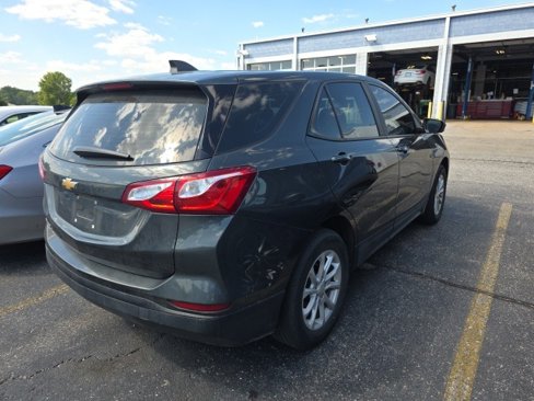 Used 2020 Chevrolet Equinox LS image 4