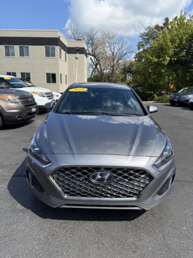 Used 2018 Hyundai Sonata Limited image 3