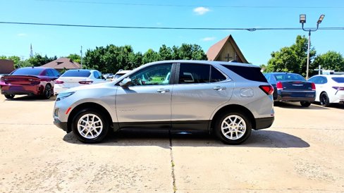 Used 2023 Chevrolet Equinox LT w/ Driver Convenience Package image 4