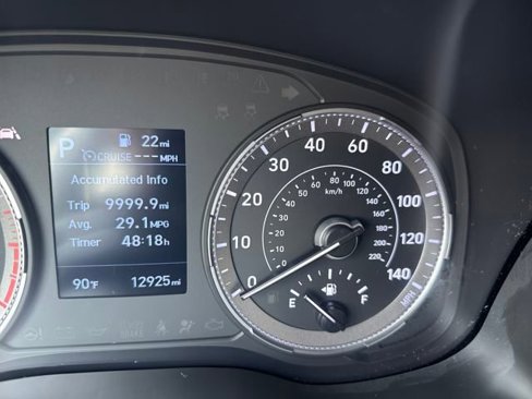 Certified 2022 Hyundai Venue Limited image 17