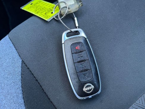 Used 2023 Nissan Versa SV image 22