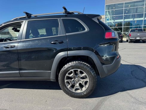 Used 2020 Jeep Cherokee Trailhawk w/ Comfort/Convenience Group image 4