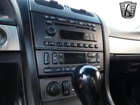 Used 2004 Ford Thunderbird image 14