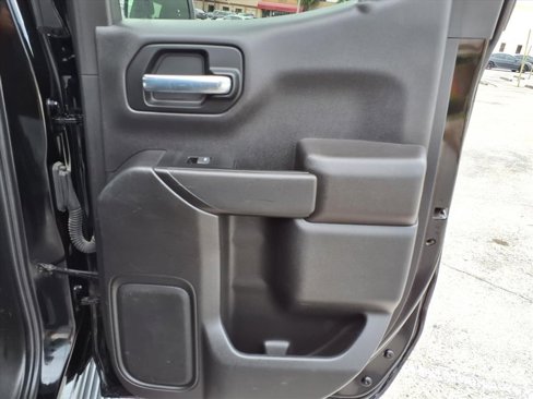 Used 2022 Chevrolet Silverado 1500 Custom image 14