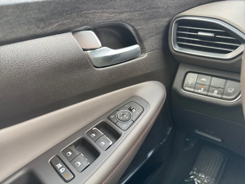 Used 2019 Hyundai Santa Fe Limited image 36