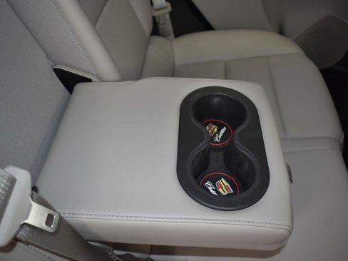 Used 2021 Cadillac XT4 Premium Luxury image 19