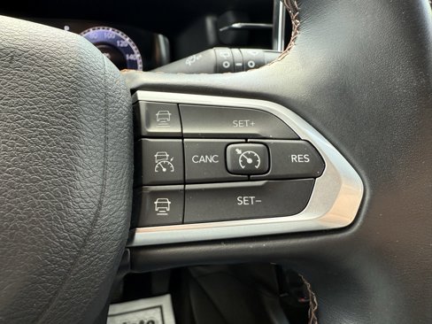 Used 2022 Jeep Compass Limited w/ Elite Group image 17