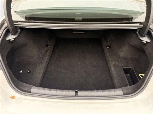 Used 2024 BMW 740i image 6