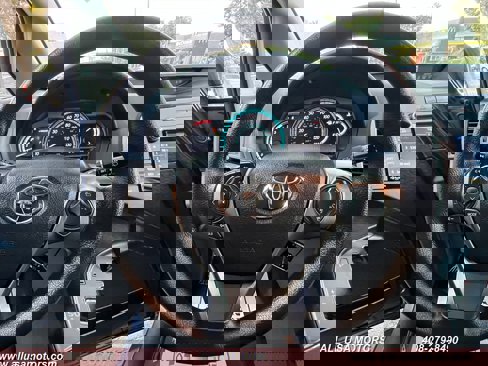 Used 2015 Toyota Venza LE image 19