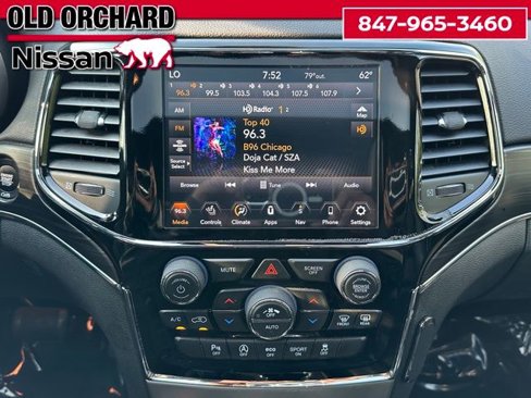 Used 2020 Jeep Grand Cherokee Limited w/ Trailer Tow Group IV image 21