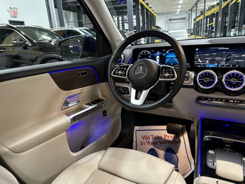 Certified 2022 Mercedes-Benz GLB 250 4MATIC image 24