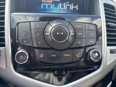 Used 2014 Chevrolet Cruze LT image 24