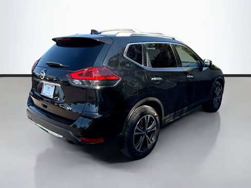 Used 2020 Nissan Rogue SV w/ Sun & Sound Touring Package image 5