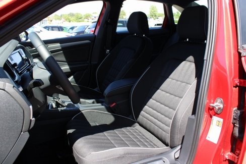 Certified 2024 Volkswagen Jetta Sport image 7