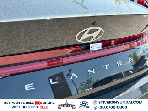 Certified 2025 Hyundai Elantra Blue image 14