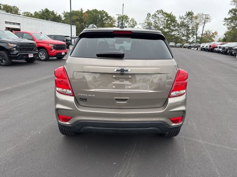 Used 2022 Chevrolet Trax LT w/ Sport Edition image 4